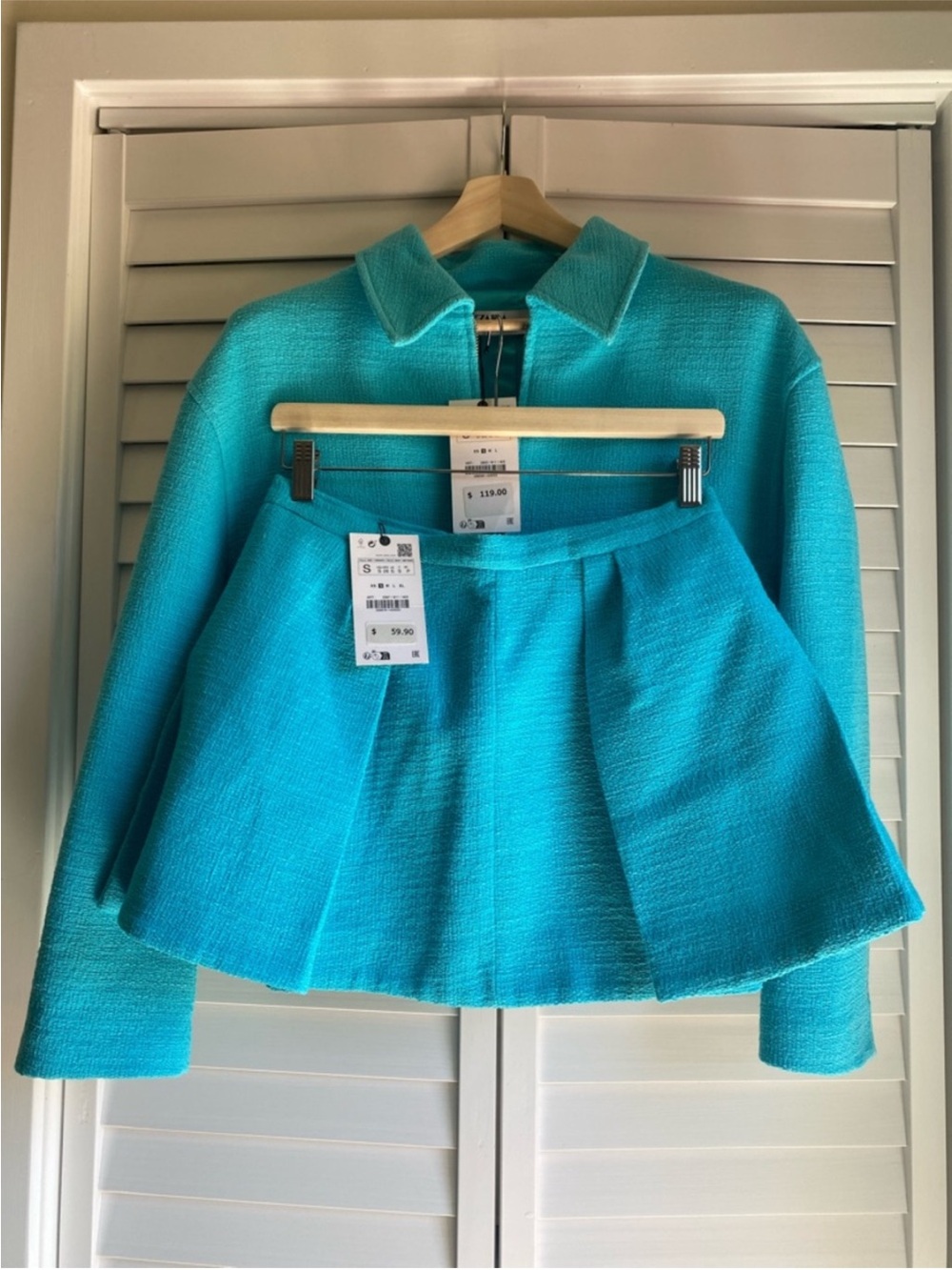 🩵 SET: textured bomber jacket + skort sky blue size S
NWT